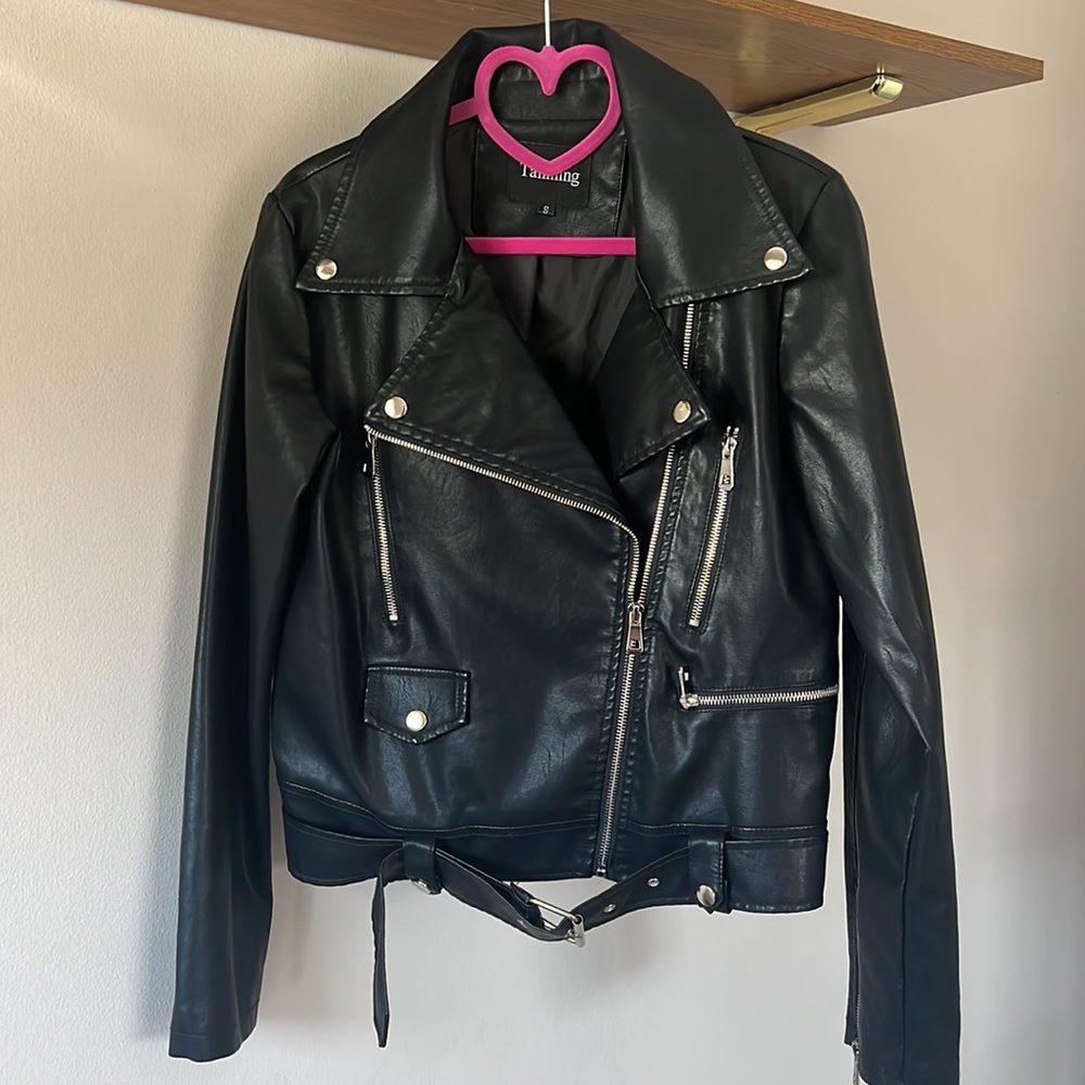 Women’s Faux Leather Moto Biker Short Coat Jacket           size S. NWOT